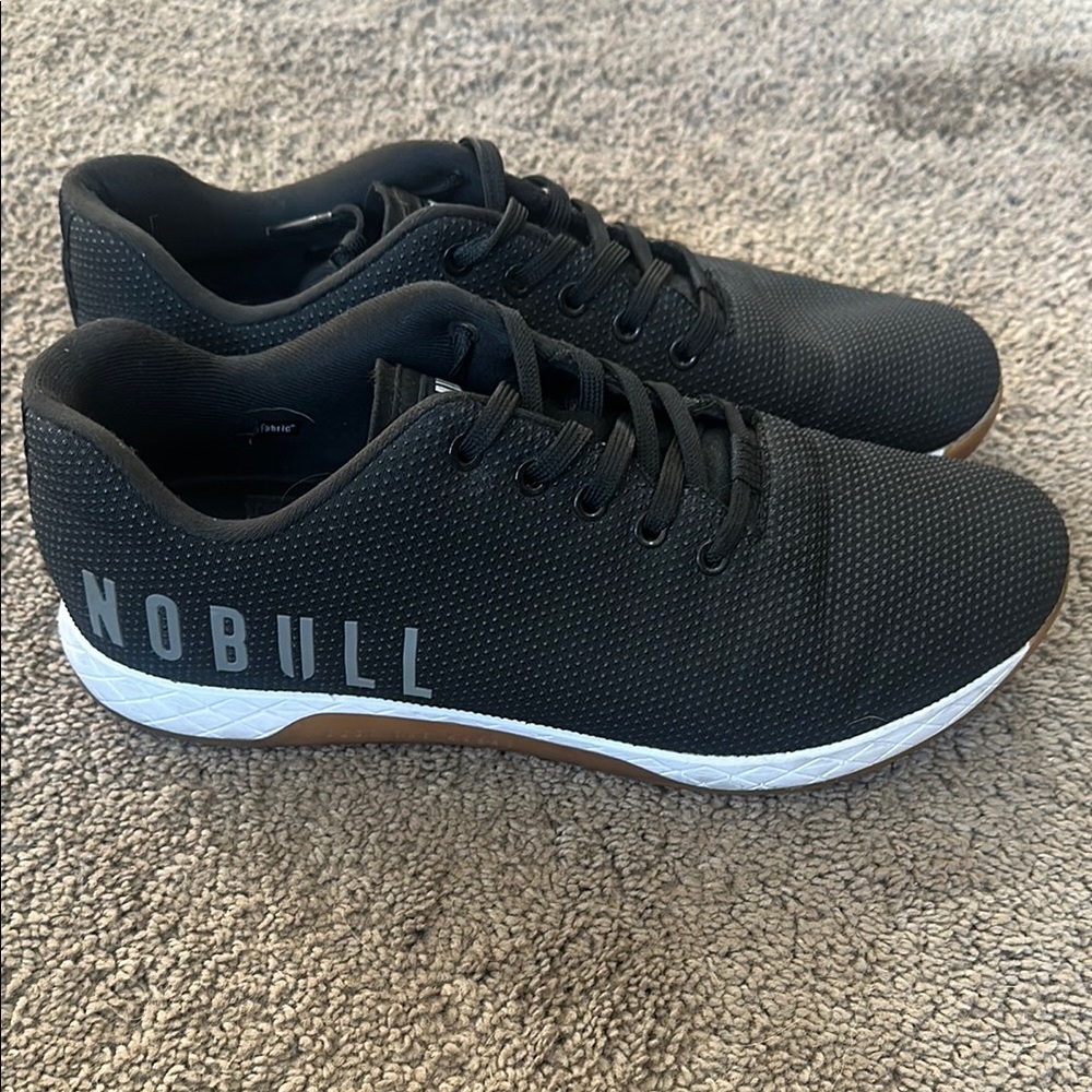 NOBULL Black and White Sneakers Minimalist Design